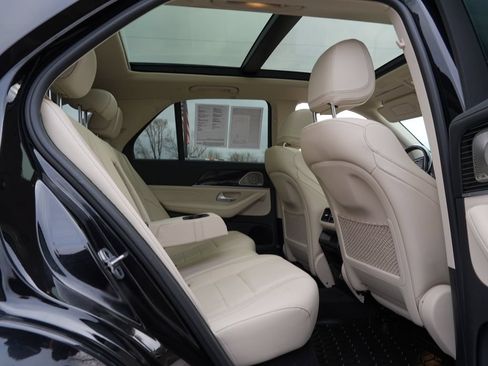 Used 2024 Mercedes-Benz GLE 450 4MATIC image 30