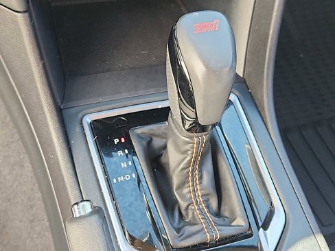 Used 2020 Subaru Crosstrek 2.0i Limited w/ Moonroof Package w/Navigation image 15