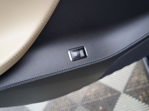 Used 2014 Tesla Model S P85D image 42