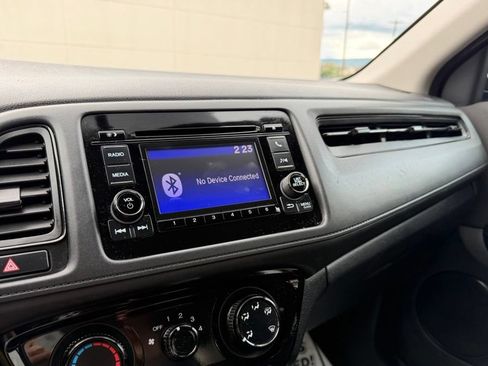 Used 2019 Honda HR-V LX image 13