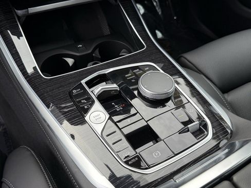 New 2026 BMW X5 xDrive50e w/ M Sport Package image 25