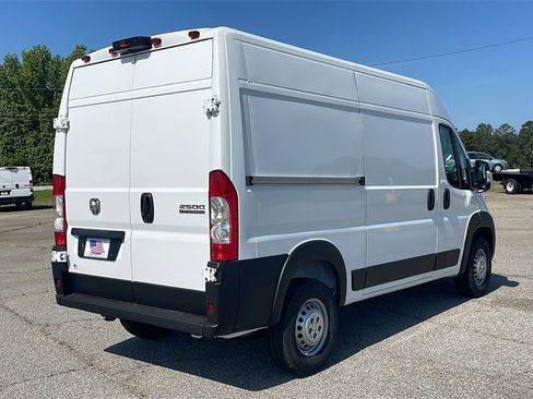 New 2025 RAM ProMaster 2500 image 7