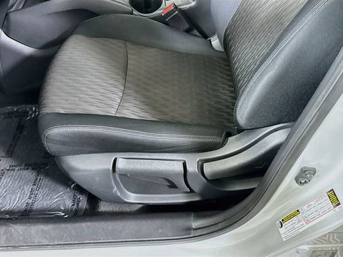 Used 2019 Nissan Rogue S AWD/4WD image 22
