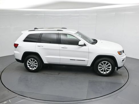 Used 2021 Jeep Grand Cherokee Laredo RWD image 52