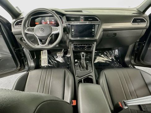Used 2023 Volkswagen Tiguan SE R-Line FWD image 16