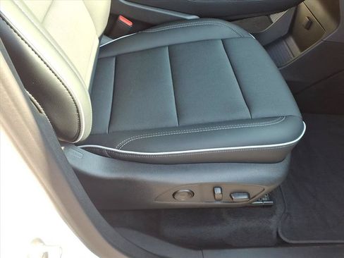 Used 2026 Buick Enclave Preferred FWD image 15