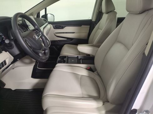 Certified 2025 Honda Odyssey EX-L image 13