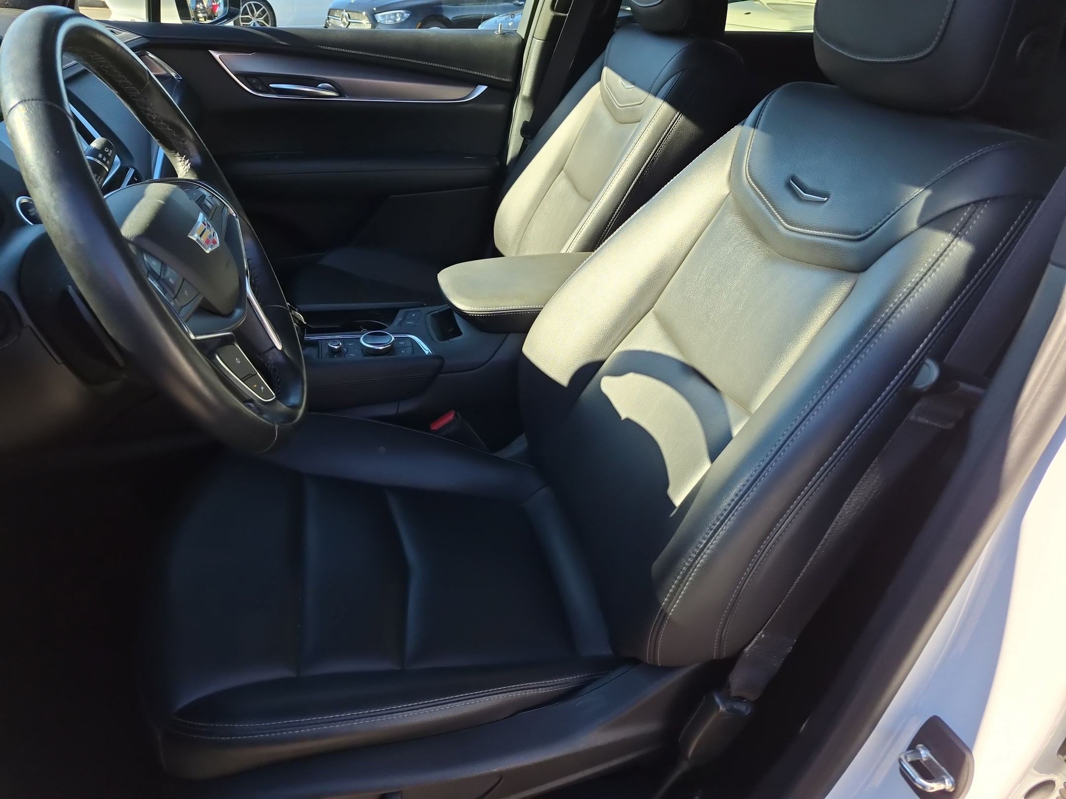 Used 2023 Cadillac XT5 Luxury FWD image 15
