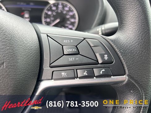 Used 2024 Nissan Sentra SV image 24