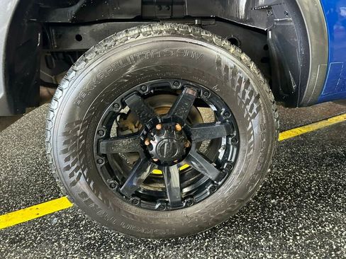 Used 2019 Ford Ranger XLT w/ Equipment Group 302A Luxury AWD/4WD image 11