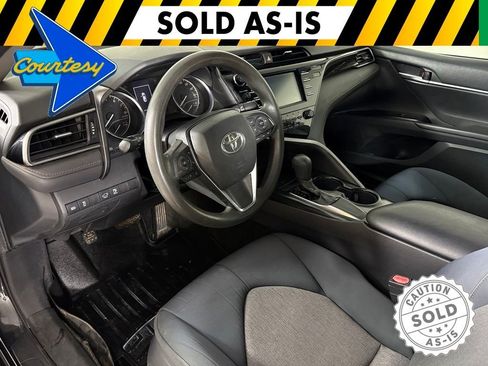 Used 2019 Toyota Camry LE FWD image 16