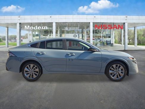 New 2026 Nissan Sentra SL w/ Floor Mat Package image 6