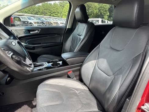 Used 2015 Ford Edge Titanium w/ Technology Package FWD image 11