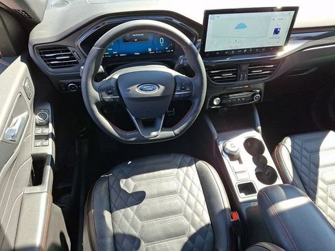 Used 2024 Ford Escape ST-Line Elite w/ Premium Technology Package AWD/4WD image 2