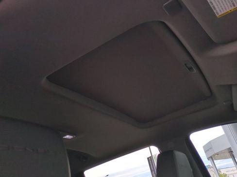 Used 2022 GMC Sierra 3500 Denali AWD/4WD image 19