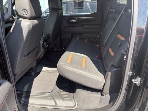 Used 2025 GMC Sierra 1500 AT4 AWD/4WD image 6