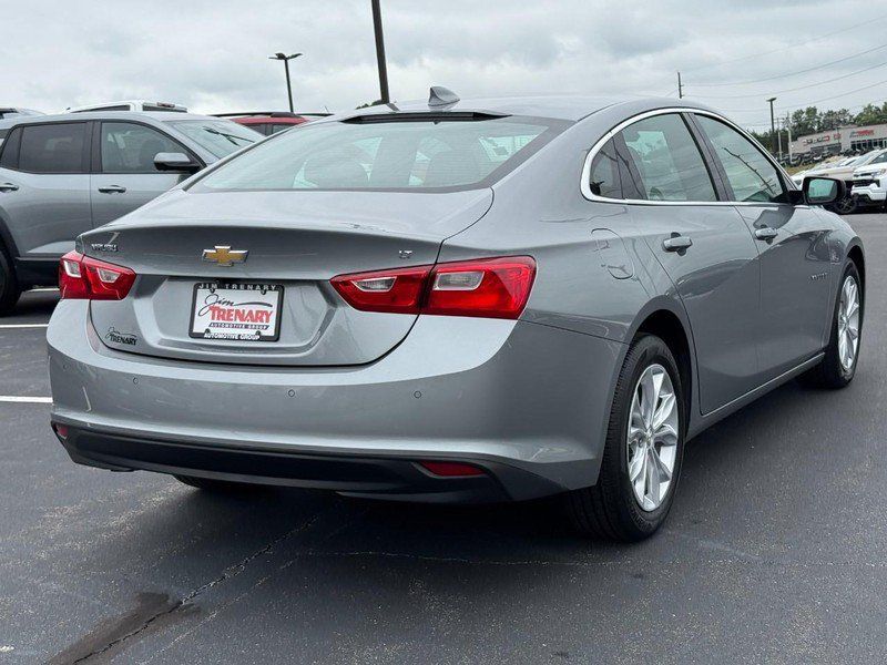 Used 2024 Chevrolet Malibu LT FWD image 3
