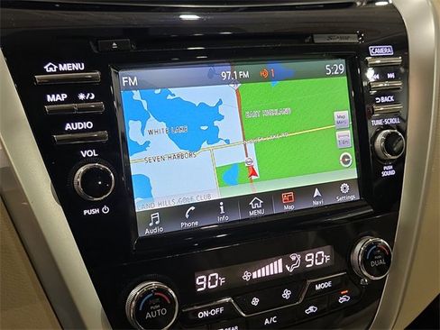 Used 2017 Nissan Murano SL w/ SL Technology Package image 18