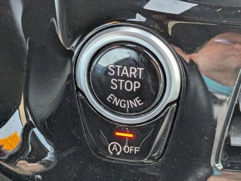 Used 2022 BMW 530i xDrive w/ Premium Package image 31