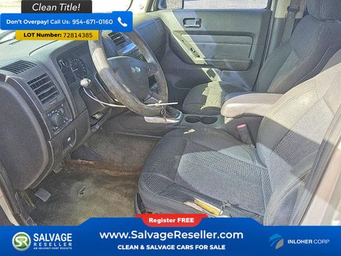 Used 2008 HUMMER H3 w/ Chrome Appearance Package AWD/4WD image 4