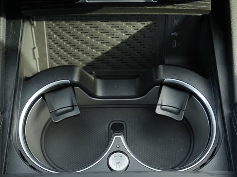 New 2026 Mercedes-Benz GLE 53 AMG 4MATIC Coupe image 36