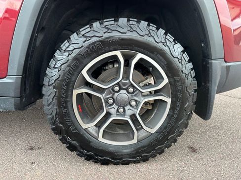 Used 2022 Jeep Grand Cherokee Trailhawk w/ Luxury Tech Group III image 42