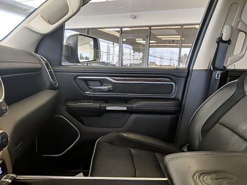 Used 2019 RAM 1500 Laramie image 23