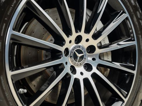 Used 2018 Mercedes-Benz GLC 300 4MATIC Coupe image 6