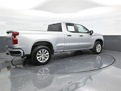 Used 2022 Chevrolet Silverado 1500 Custom image 7