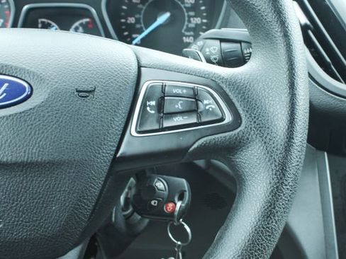 Used 2017 Ford Escape SE FWD image 23