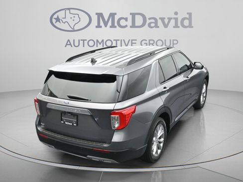Used 2024 Ford Explorer XLT w/ Equipment Group 202A RWD image 39