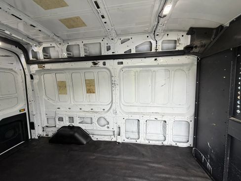 Used 2018 Ford Transit 250 148 High Roof RWD image 23
