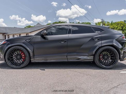Used 2021 Lamborghini Urus AWD/4WD image 3