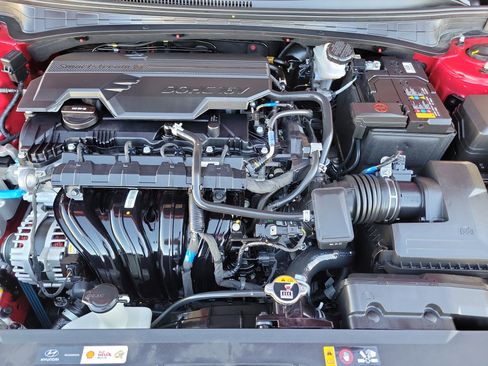 Certified 2025 Hyundai Elantra Sport w/ Cargo Package image 30