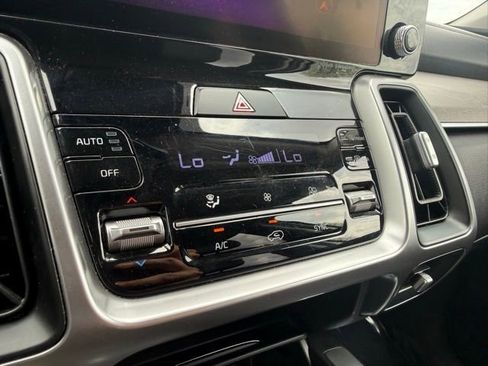 Used 2023 Kia Sorento X-Line EX image 23