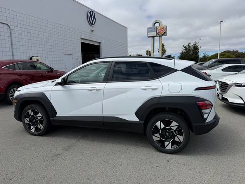 Used 2025 Hyundai Kona SEL AWD/4WD image 2