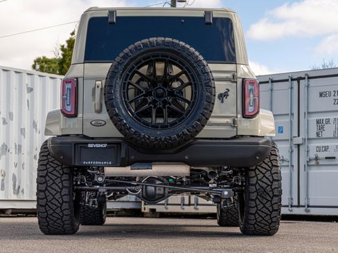 New 2025 Ford Bronco Badlands AWD/4WD image 6