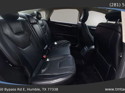 Used 2017 Ford Fusion Titanium FWD image 19