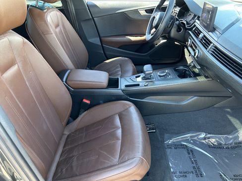 Used 2019 Audi A4 2.0T Premium w/ Convenience Package image 11
