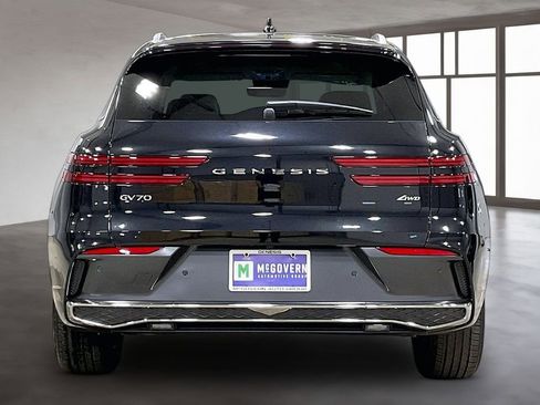 Used 2026 Genesis GV70 2.5T Select image 5