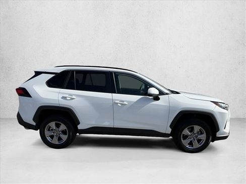 Used 2025 Toyota RAV4 XLE FWD image 4