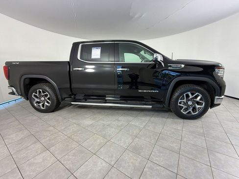Used 2023 GMC Sierra 1500 SLT w/ SLT Premium Plus Package image 8