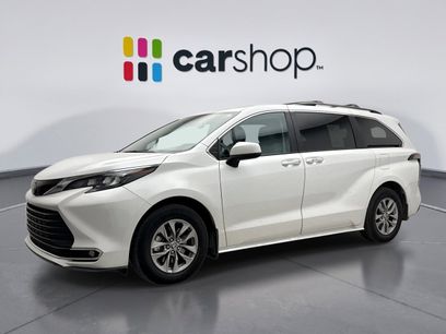 Used 2024 Toyota Sienna XLE