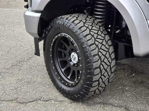 Used 2020 Ford F250 Lariat image 26