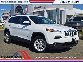 Used 2018 Jeep Cherokee Latitude FWD video 1