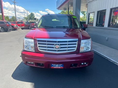 Used 2005 Cadillac Escalade AWD image 24