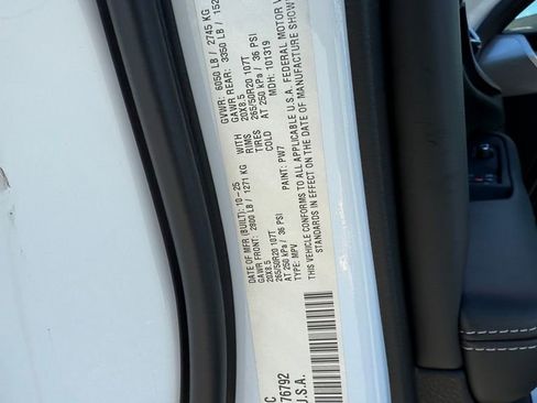 New 2025 Jeep Grand Cherokee Altitude image 30