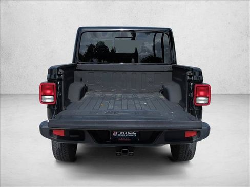 Used 2021 Jeep Gladiator Overland w/ Popular Equipment Package AWD/4WD image 6