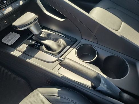 New 2026 Hyundai Elantra SEL Sport FWD image 16
