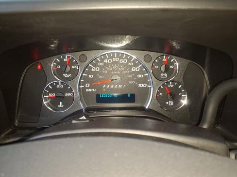 Used 2021 Chevrolet Express 2500 Extended w/ Driver Convenience Package image 29